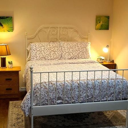 Spacious And Bright Unit With Natural Light. Pickering Luaran gambar