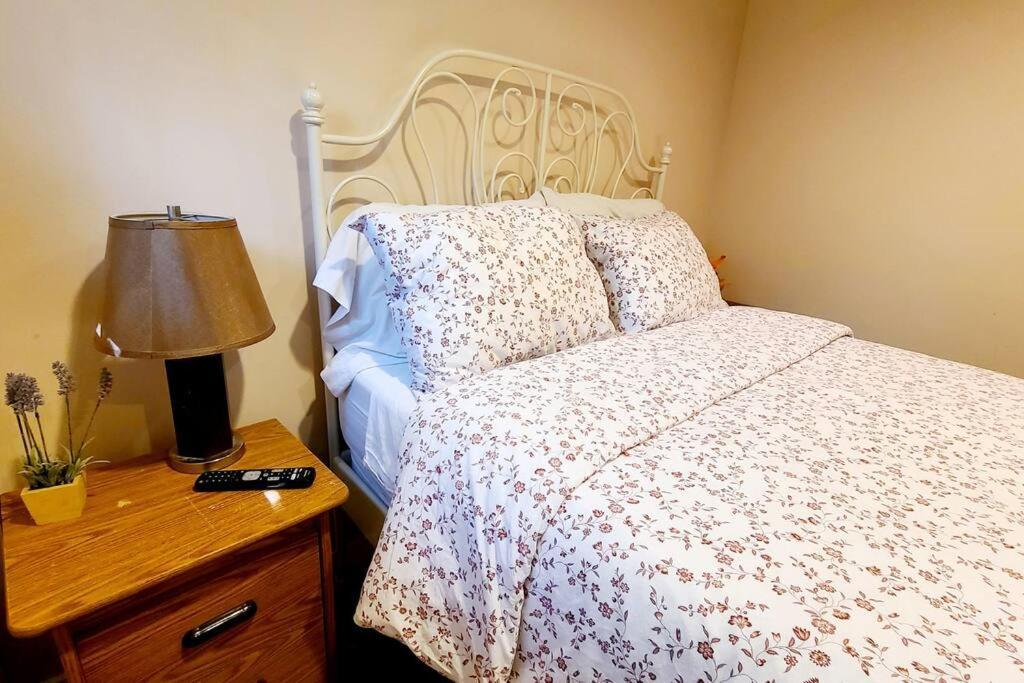 Spacious And Bright Unit With Natural Light. Pickering Luaran gambar